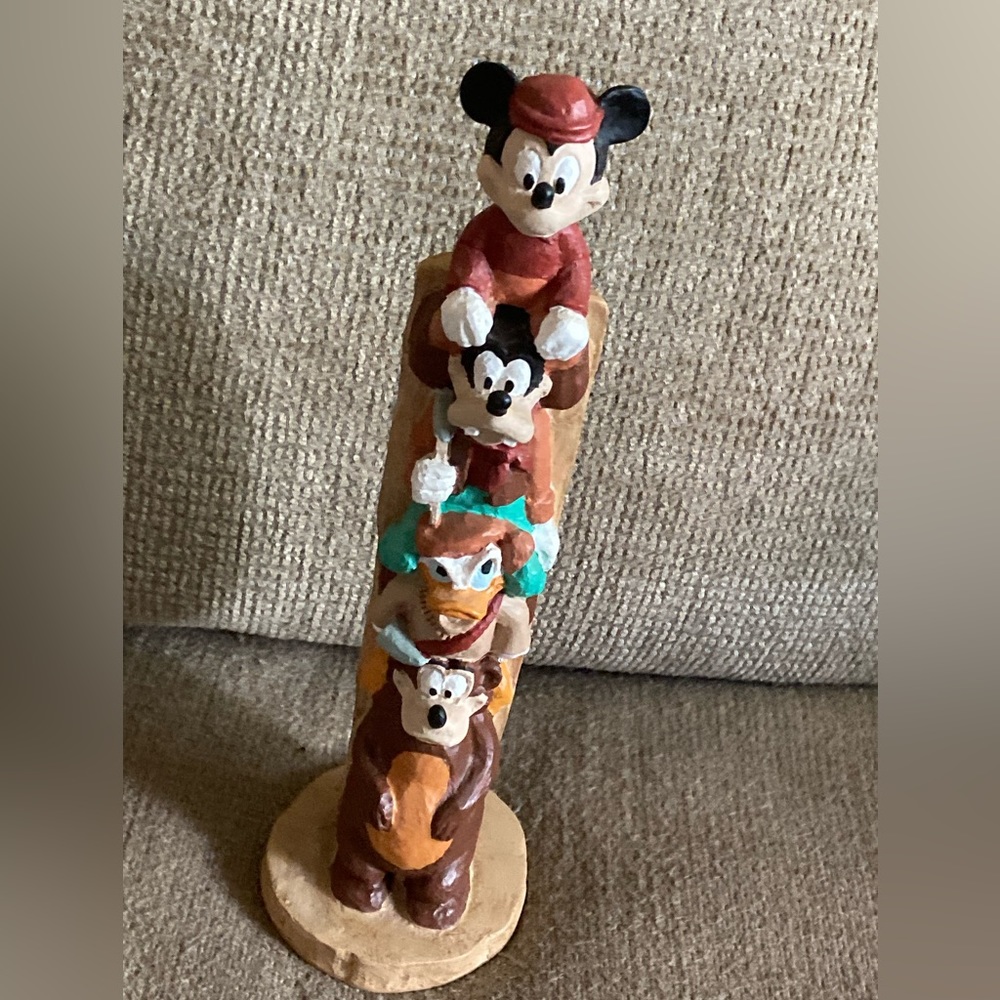 Disney Frontierland Totem Pole